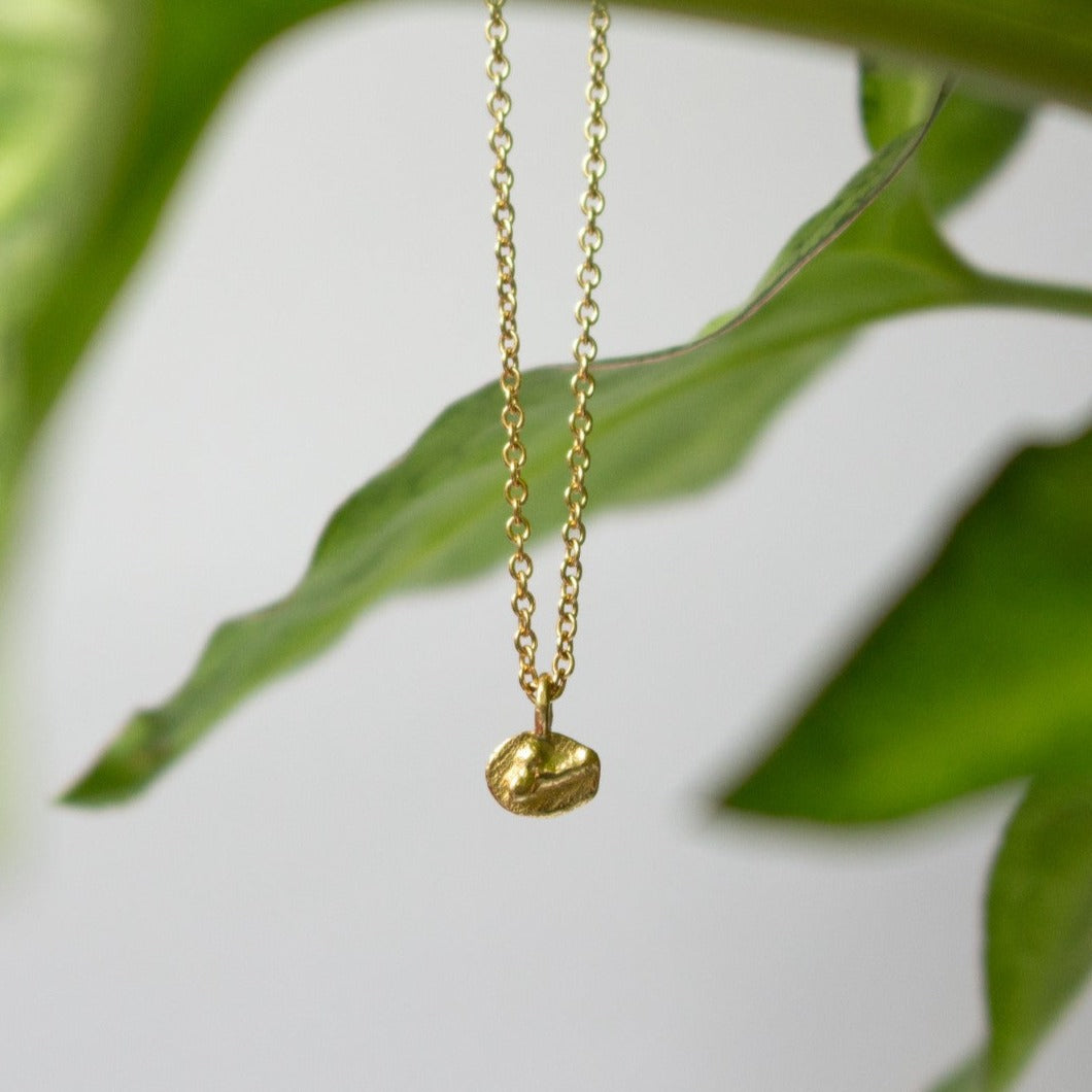 Fortuna Fascinus pendant with gold chain