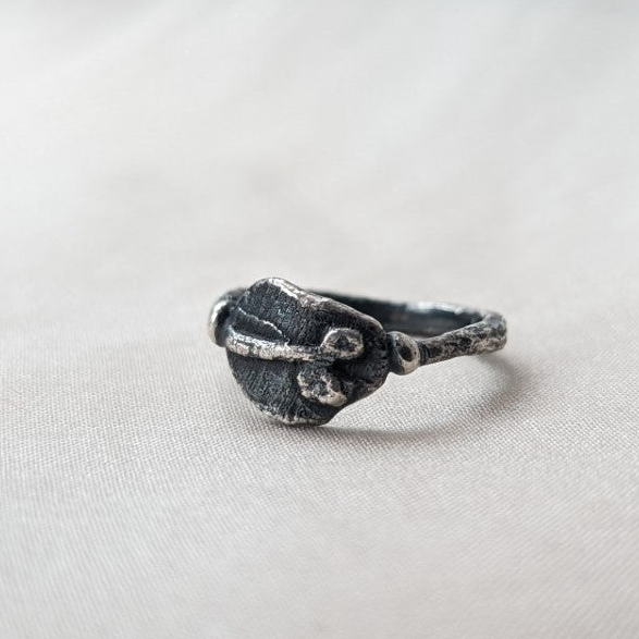 Fortuna Fascinus ring silver